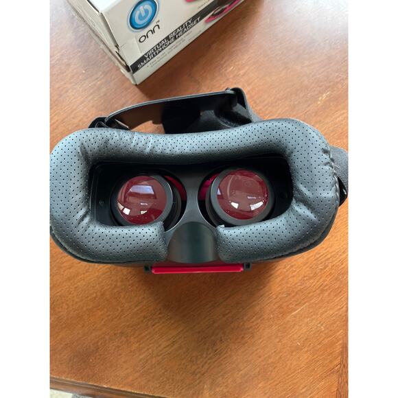 ONN Virtual Reality Headset Pink - Picture 4 of 5